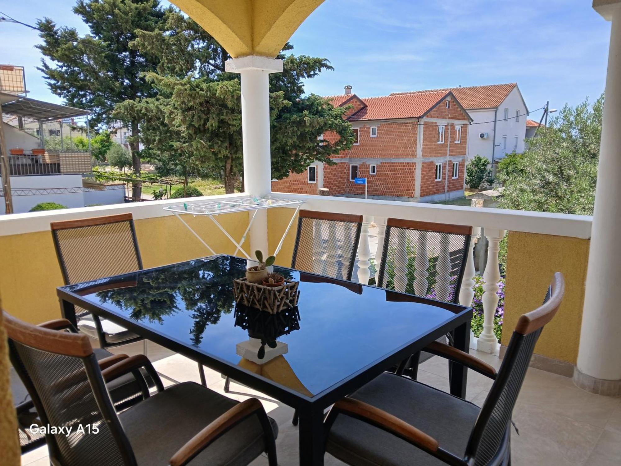 Apartmani Kulas Pakoštane Exterior foto